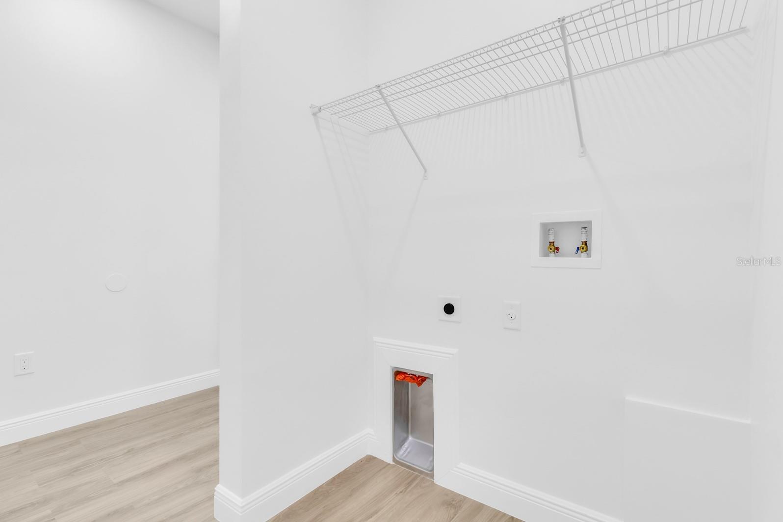 Image 28 of 50 For 376 Villa Sorrento Circle