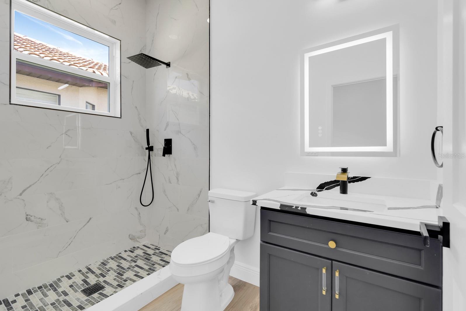 Image 34 of 50 For 376 Villa Sorrento Circle