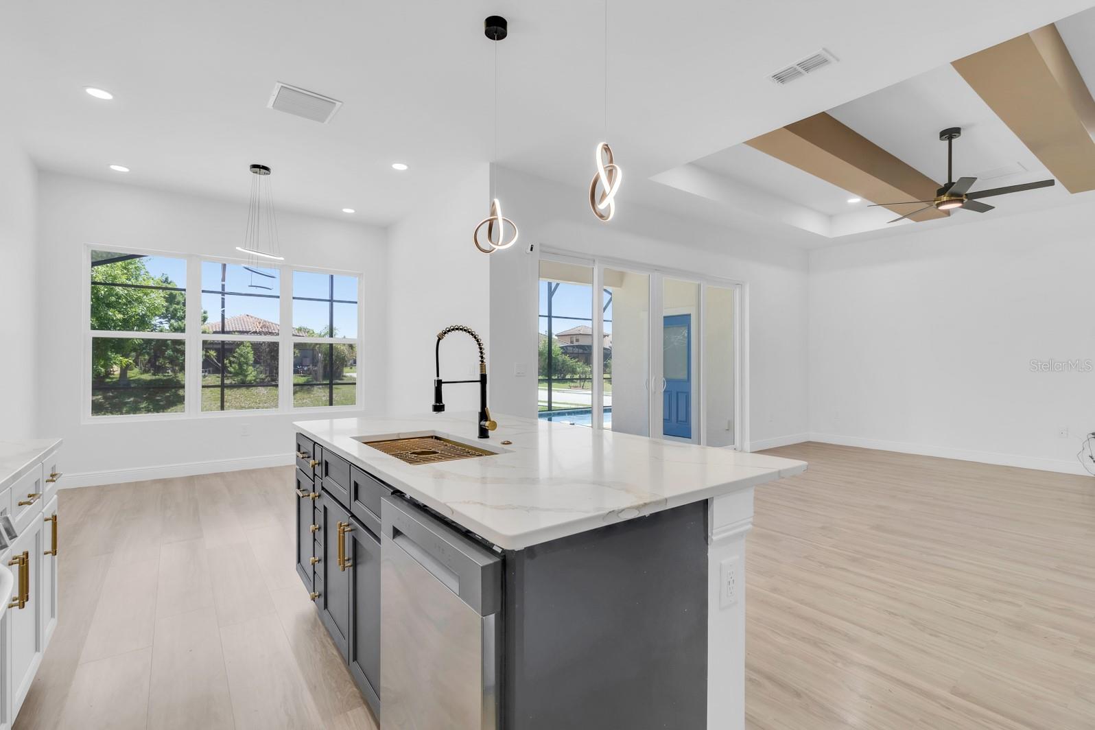 Image 9 of 50 For 376 Villa Sorrento Circle