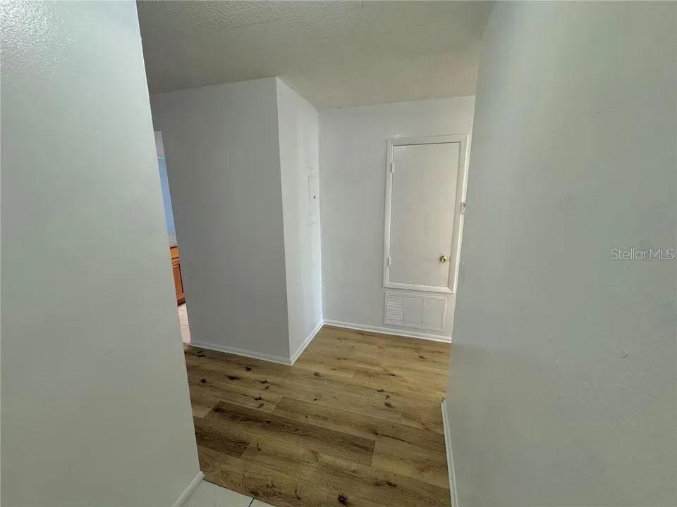 Image 9 of 27 For 9909 Sweepstakes Lane 4