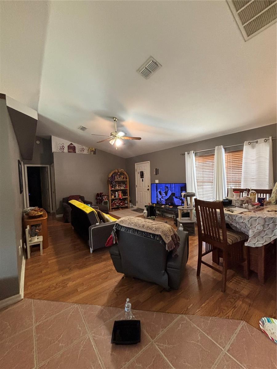 Image 4 of 13 For 4250 Worthington Place