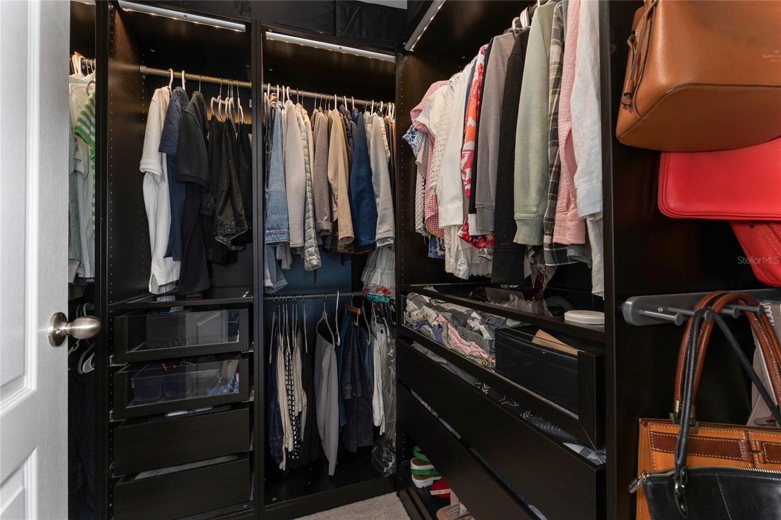 Image 20 of 33 For 3731 Crawley Down Loop