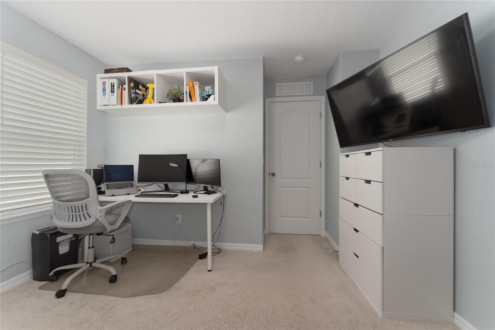 Image 25 of 33 For 3731 Crawley Down Loop