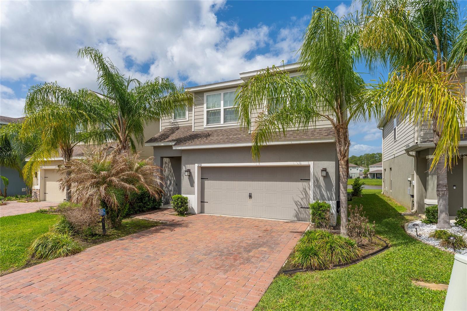 Image 3 of 33 For 3731 Crawley Down Loop