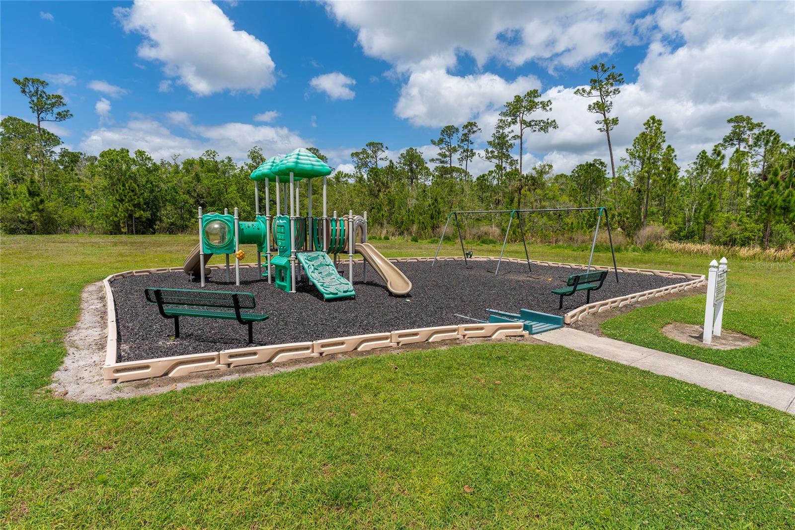 Image 32 of 33 For 3731 Crawley Down Loop