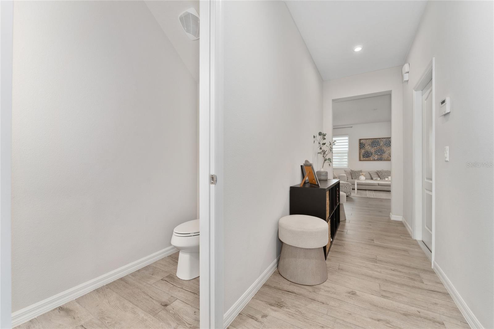 Image 5 of 33 For 3731 Crawley Down Loop