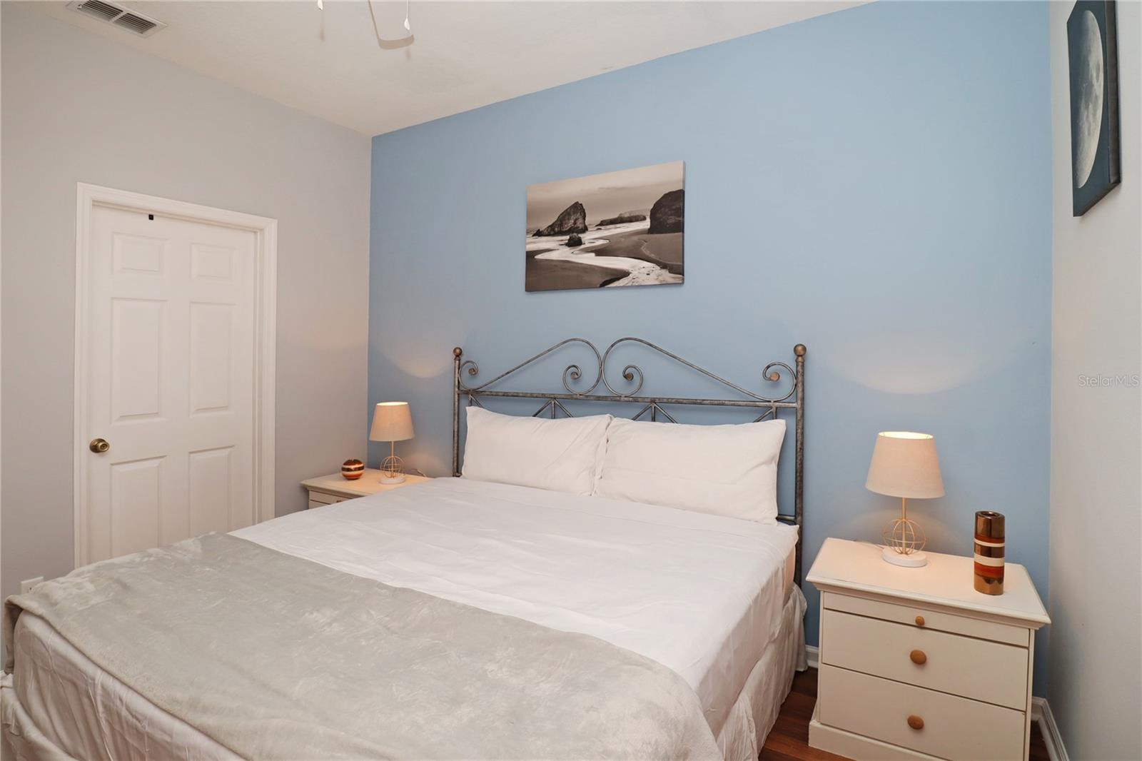 Image 30 of 42 For 8211 Fan Palm Way