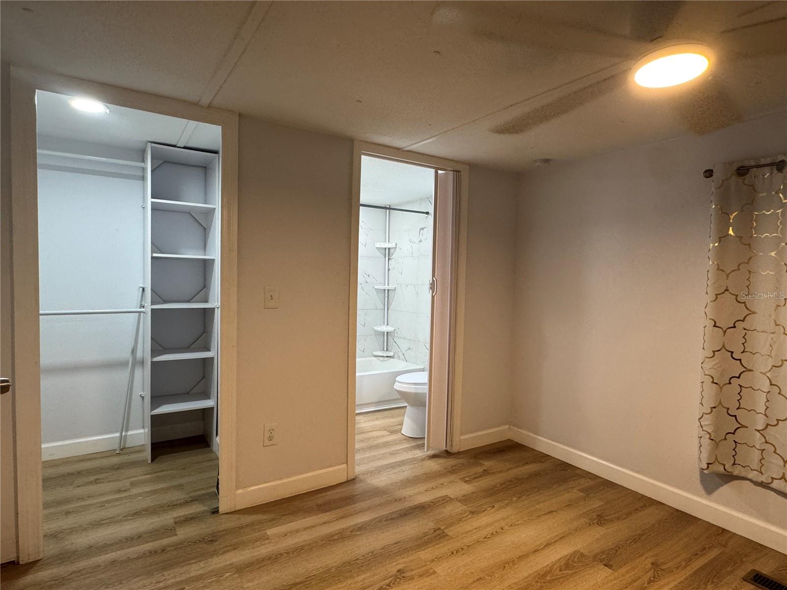 Image 13 of 22 For 4760 Lake Ontario Drive