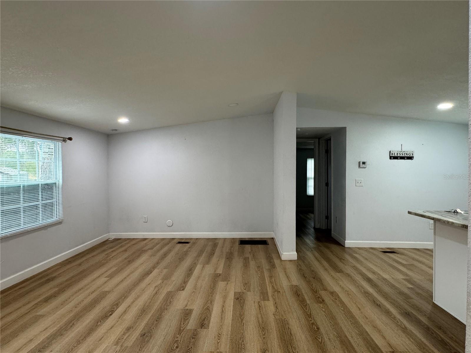 Image 17 of 22 For 4760 Lake Ontario Drive