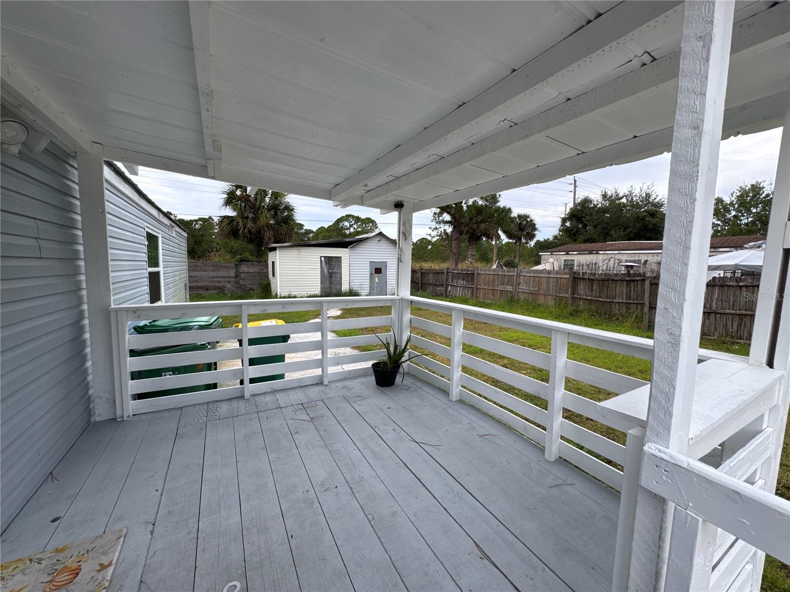 Image 20 of 22 For 4760 Lake Ontario Drive