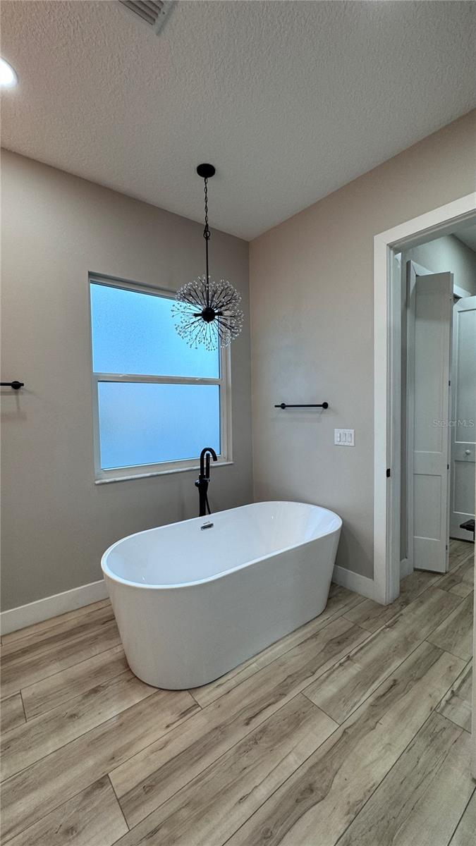 Image 10 of 23 For 971 Granata Avenue Se