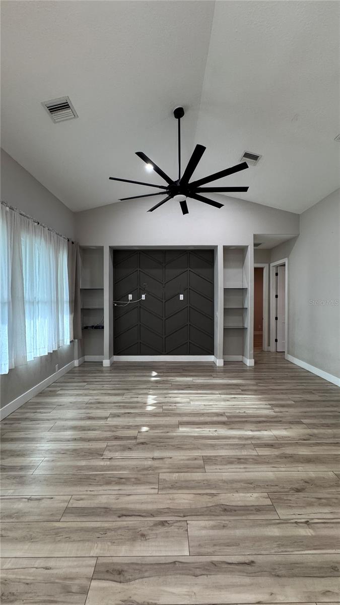 Image 14 of 23 For 971 Granata Avenue Se