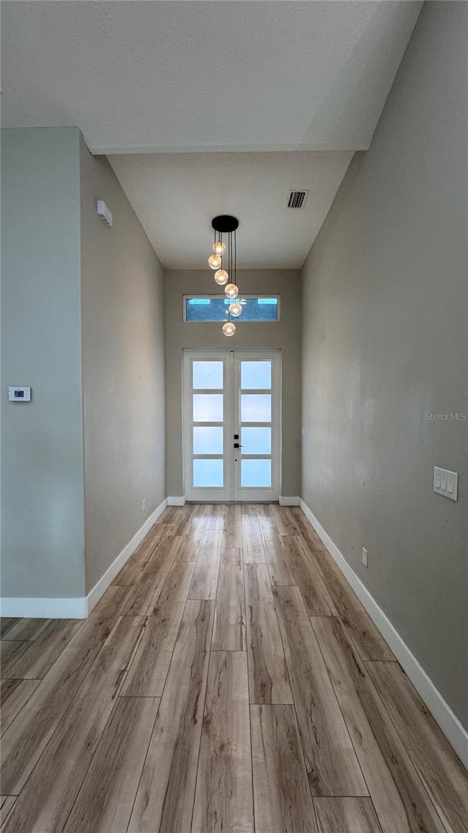 Image 15 of 23 For 971 Granata Avenue Se