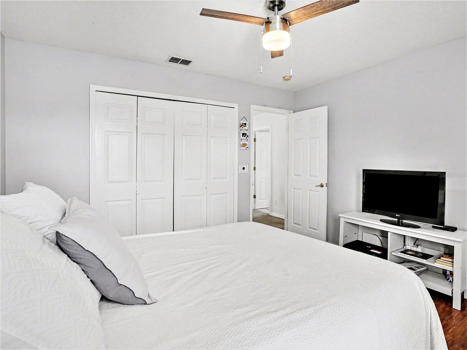 Image 15 of 33 For 4992 Hook Hollow Circle