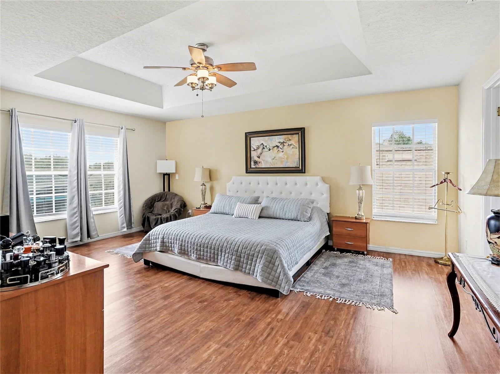 Image 17 of 33 For 4992 Hook Hollow Circle