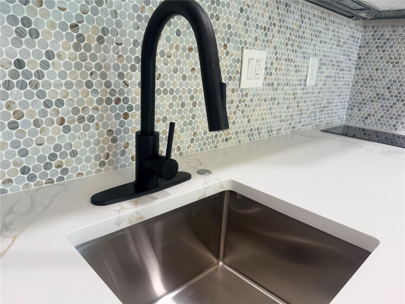 Image 10 of 19 For 1593 Diamond Loop Drive