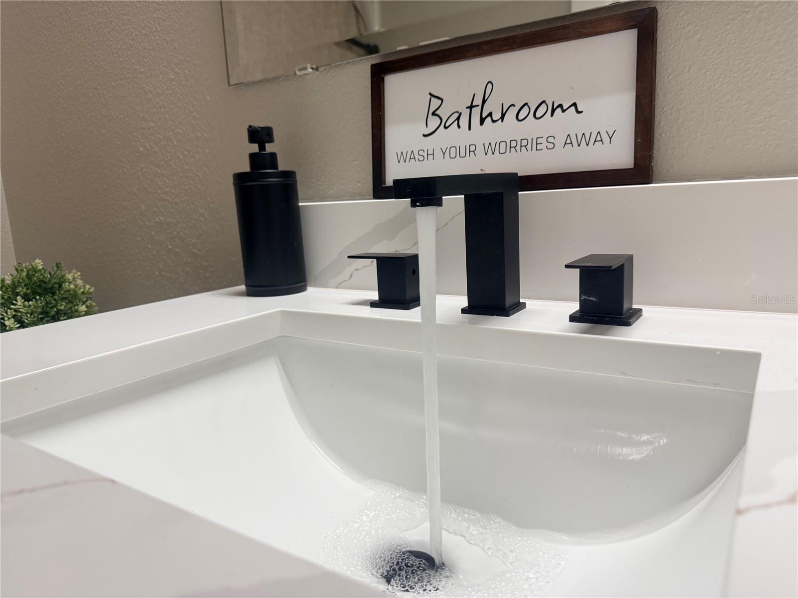 Image 9 of 19 For 1593 Diamond Loop Drive