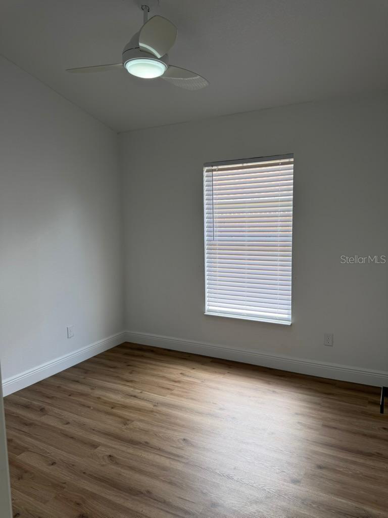 Image 12 of 17 For 9743 Hollyhill Drive