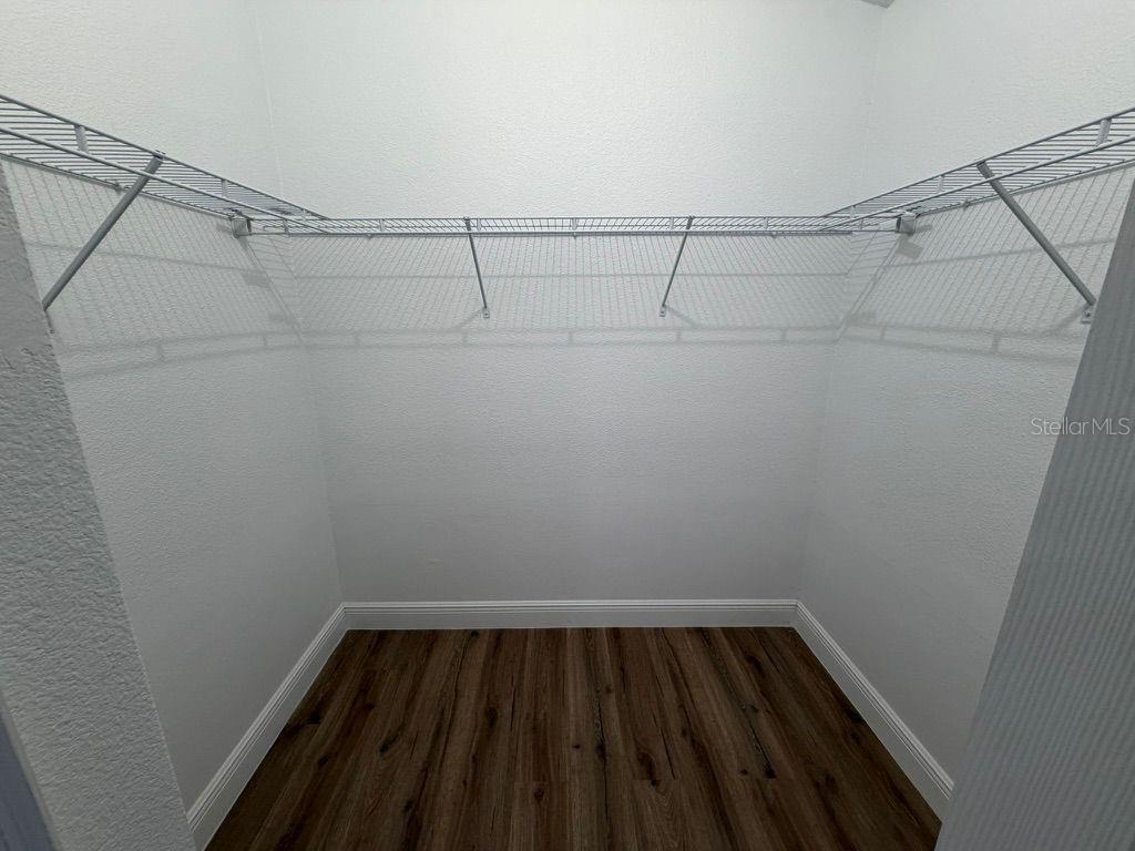 Image 15 of 17 For 9743 Hollyhill Drive