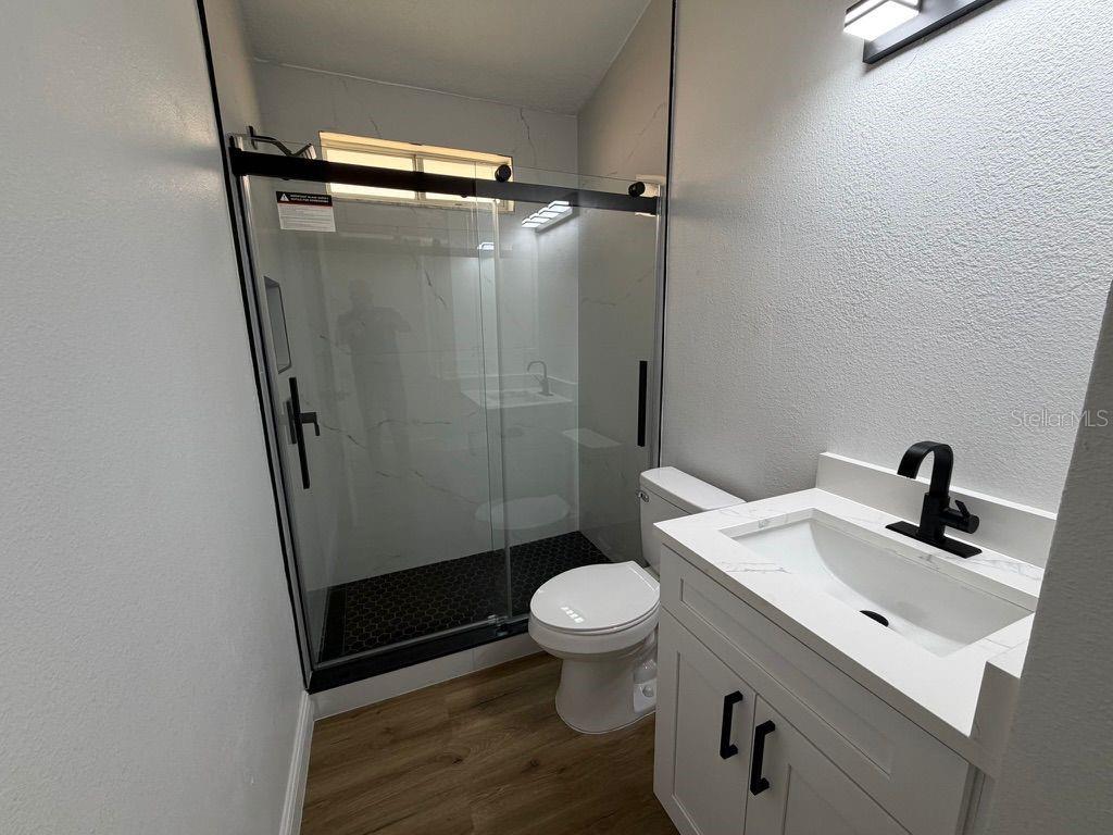 Image 9 of 17 For 9743 Hollyhill Drive