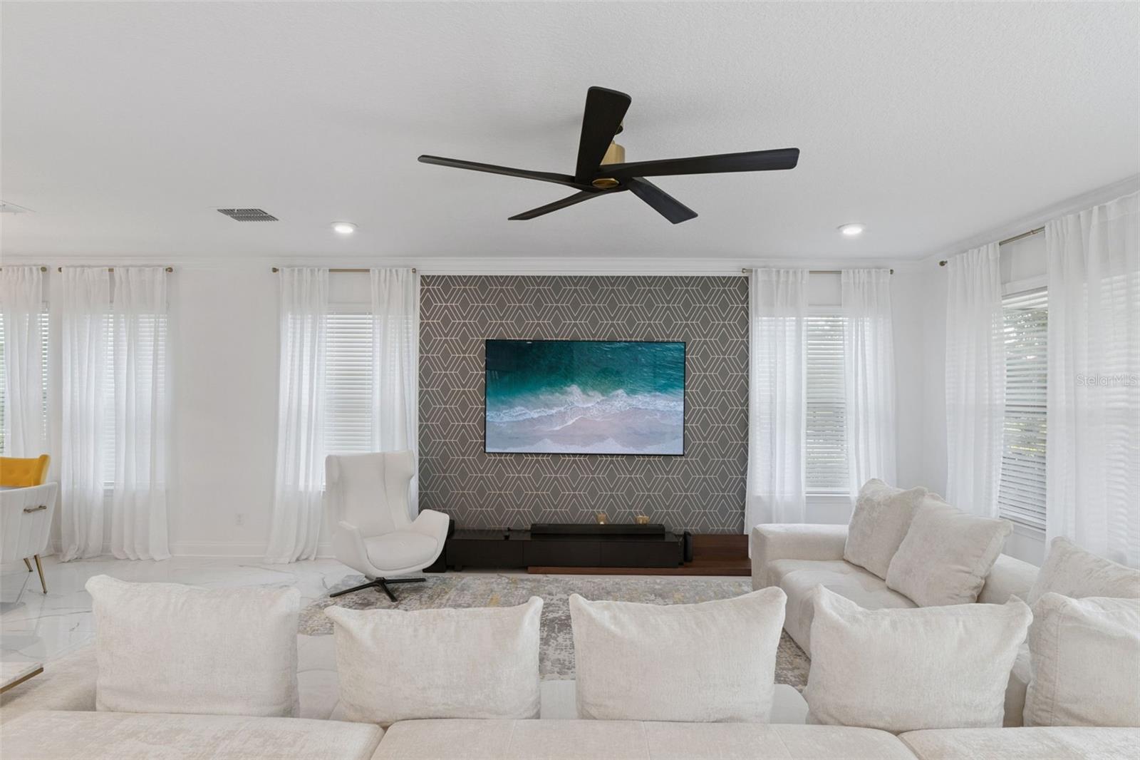 Image 22 of 68 For 10734 Belle Maisons Drive