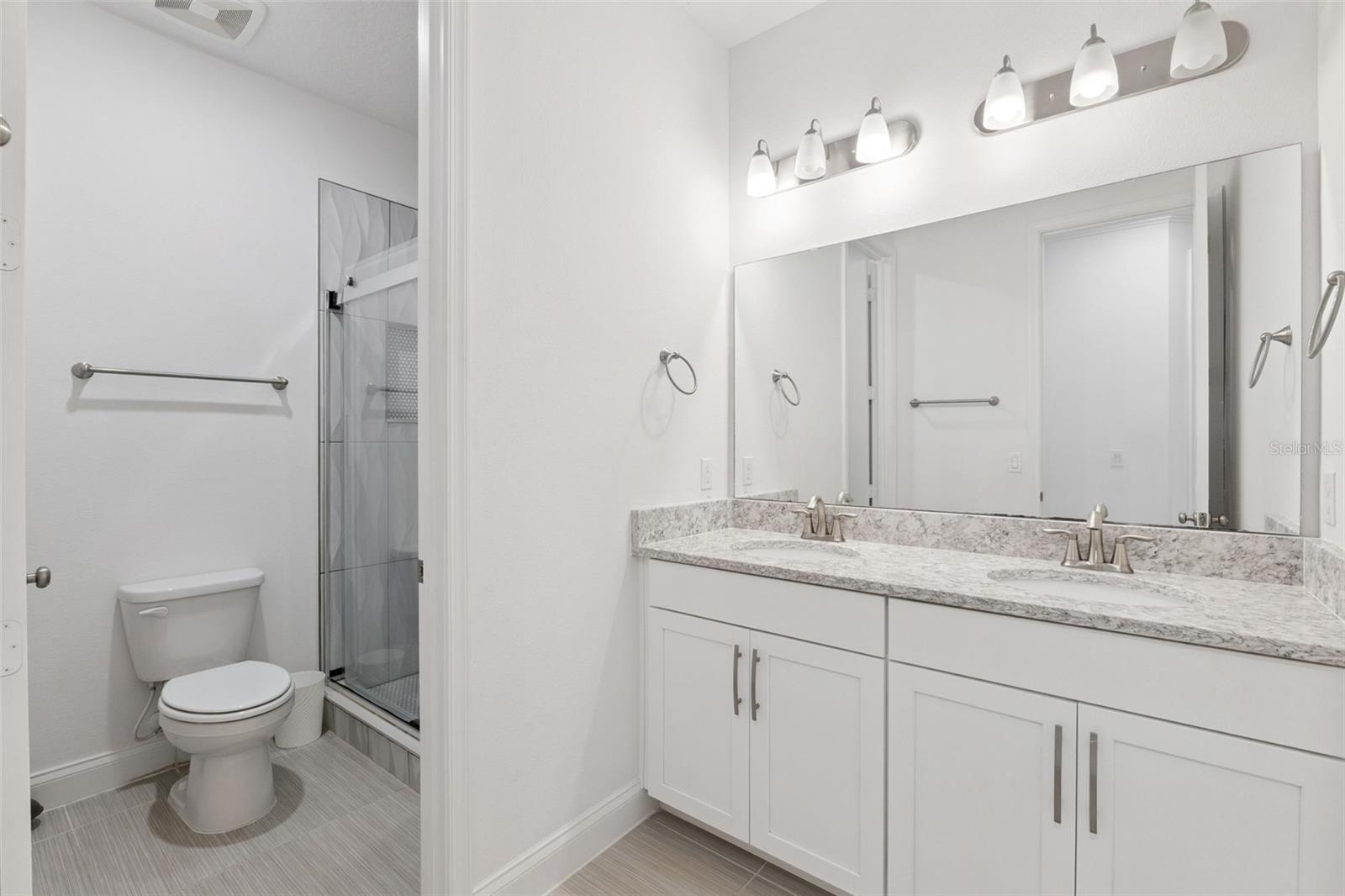 Image 41 of 68 For 10734 Belle Maisons Drive