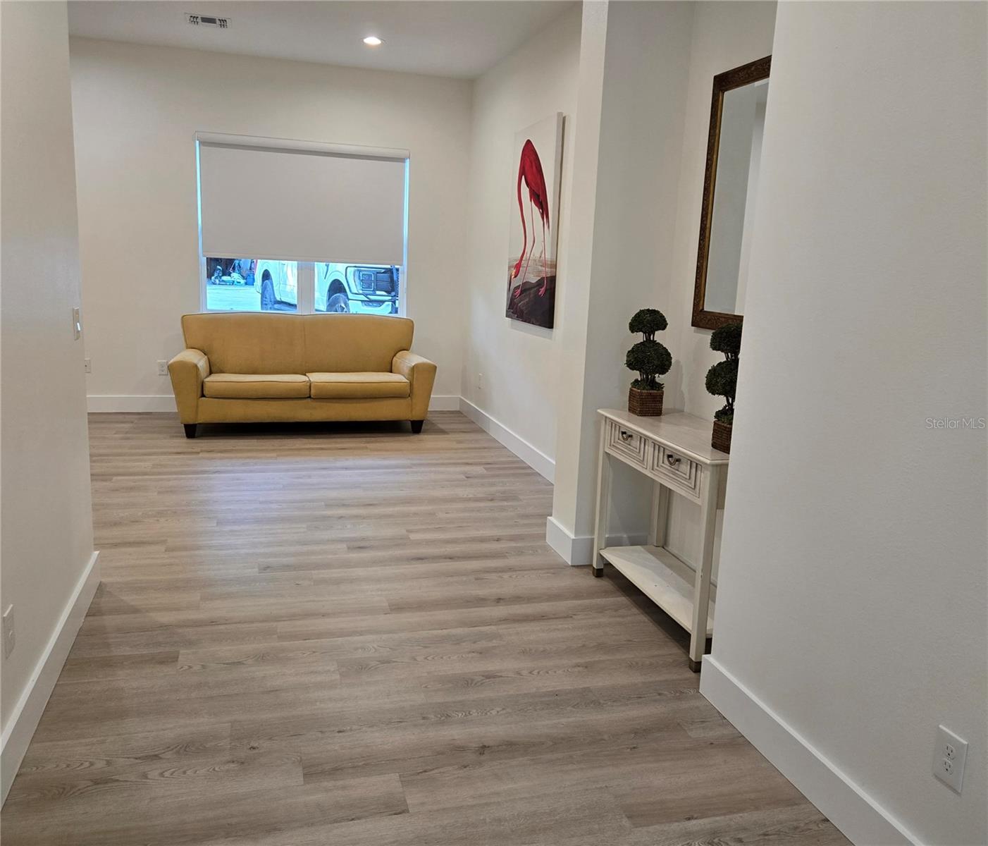 Image 4 of 20 For 106 Lake Drive