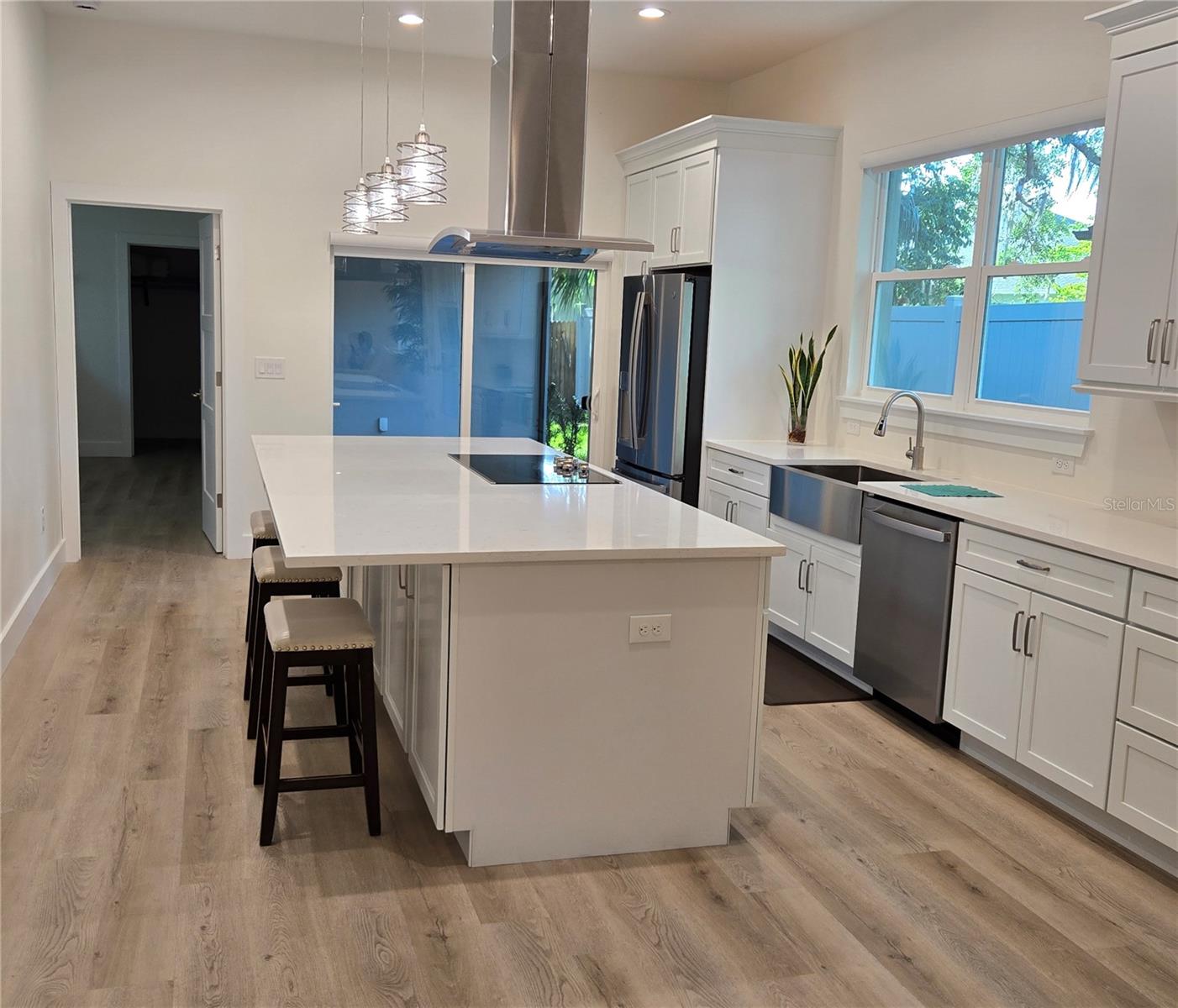 Image 6 of 20 For 106 Lake Drive