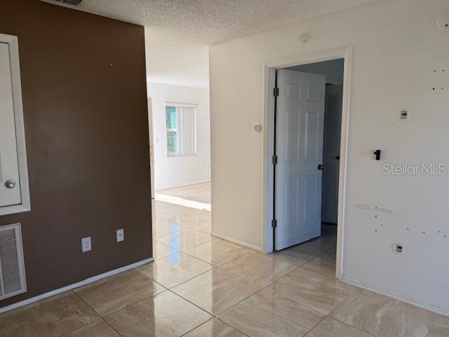 Image 5 of 14 For 206 20th St S