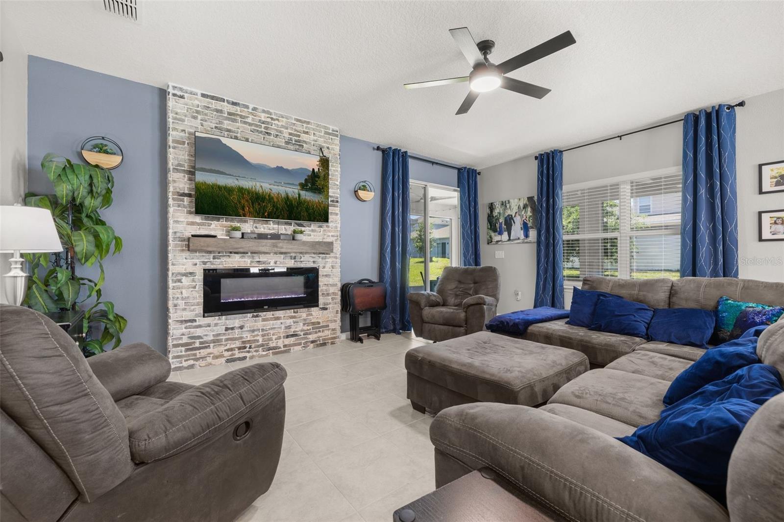 Image 12 of 37 For 636 Bloom Terrace