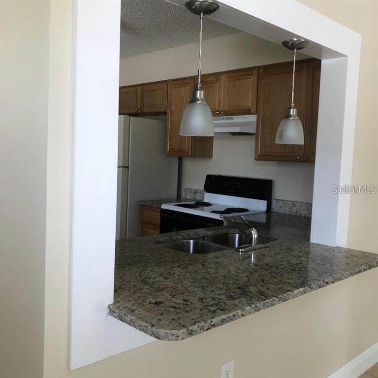 Image 3 of 7 For 2839 8 Iron Drive 2841