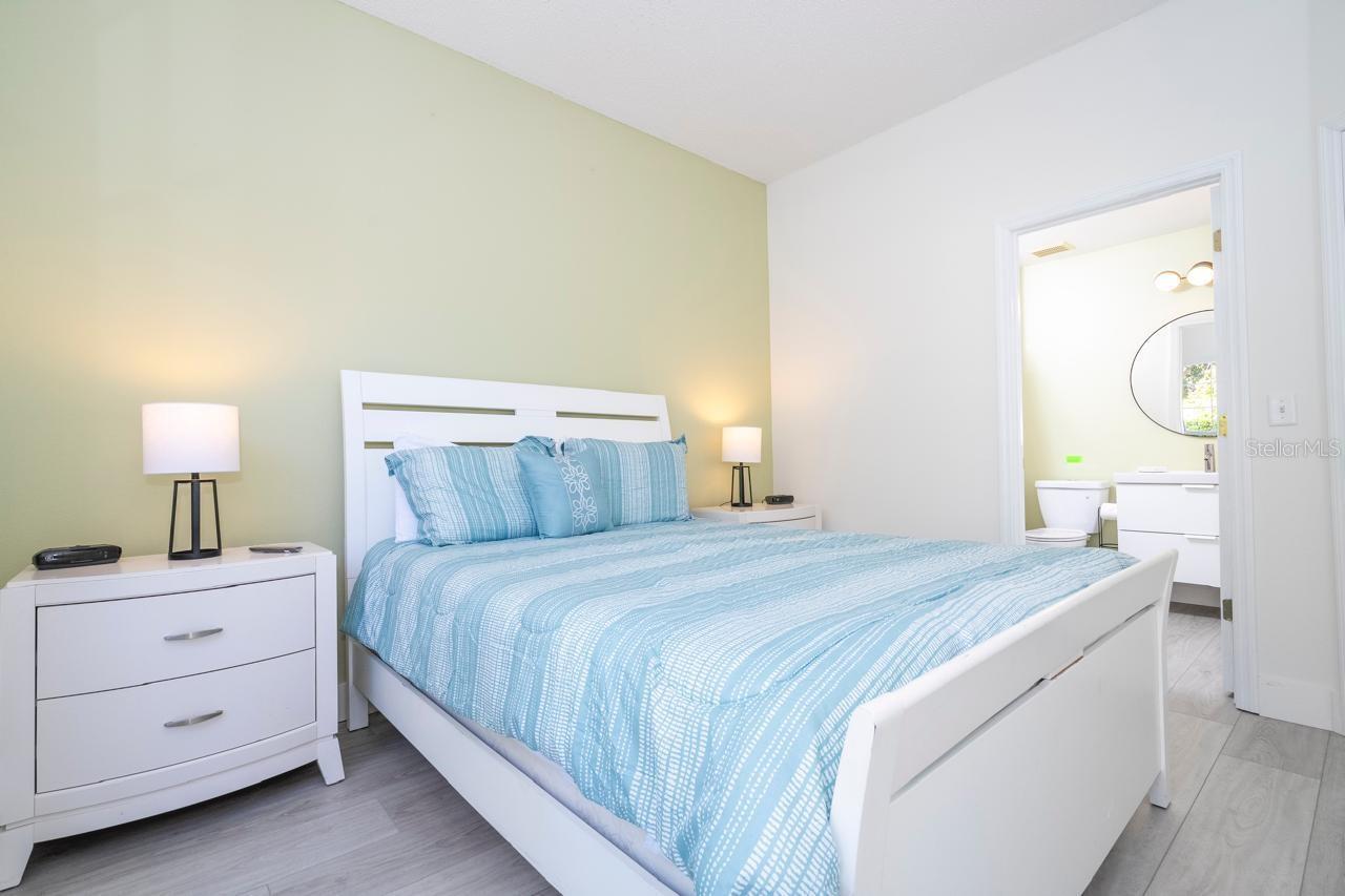 Image 16 of 23 For 2673 Emerald Island Boulevard