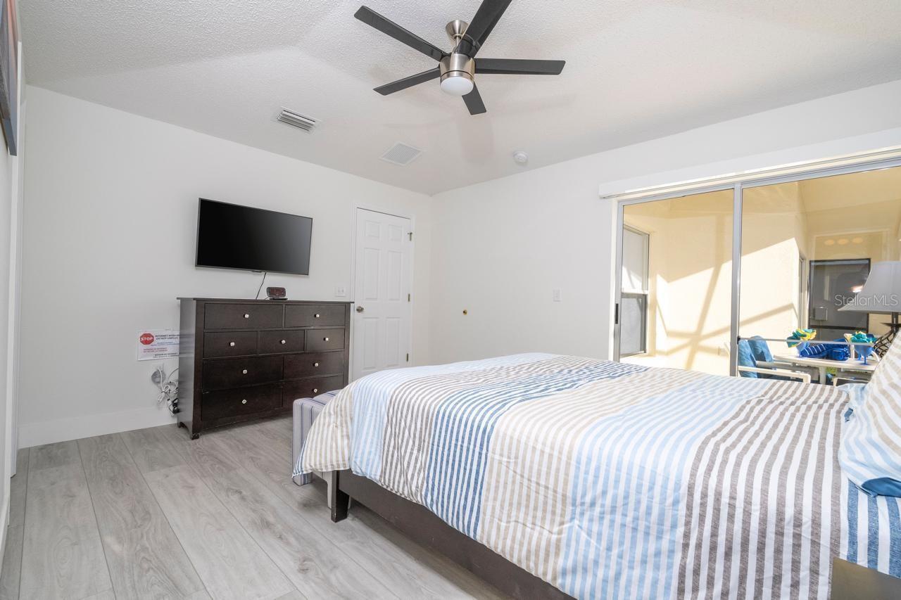 Image 9 of 23 For 2673 Emerald Island Boulevard