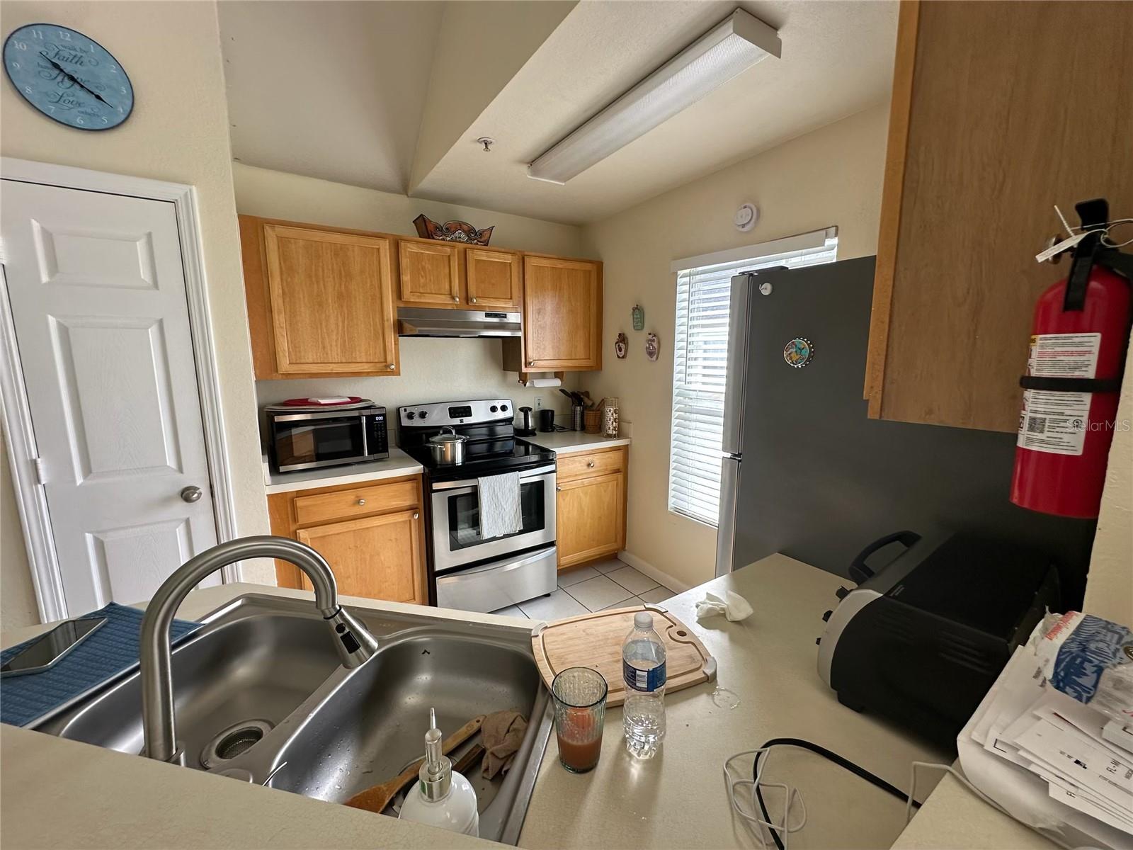 Image 2 of 8 For 9005 Lee Vista Boulevard 1805