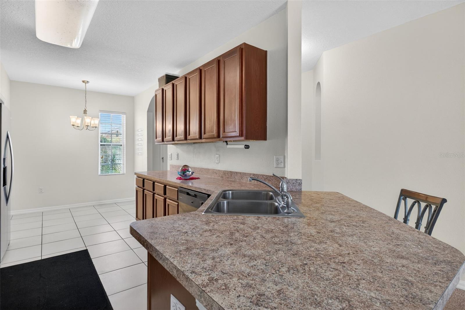 Image 20 of 58 For 561 Lake Cummings Way