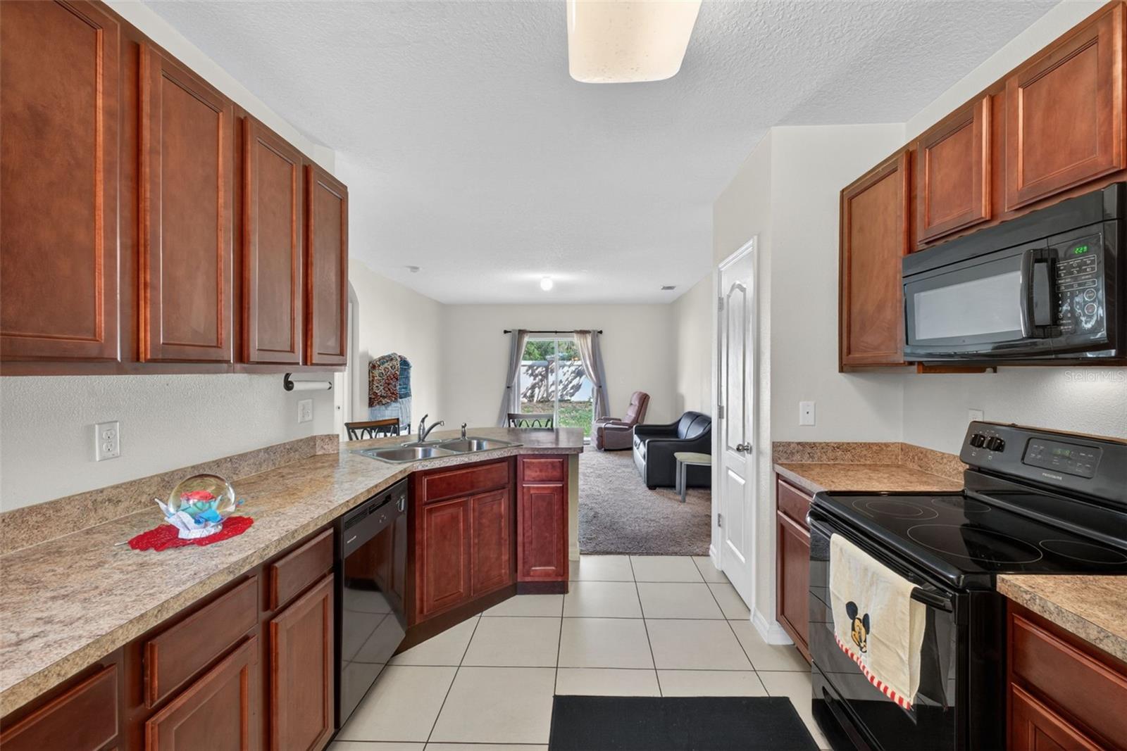 Image 26 of 58 For 561 Lake Cummings Way