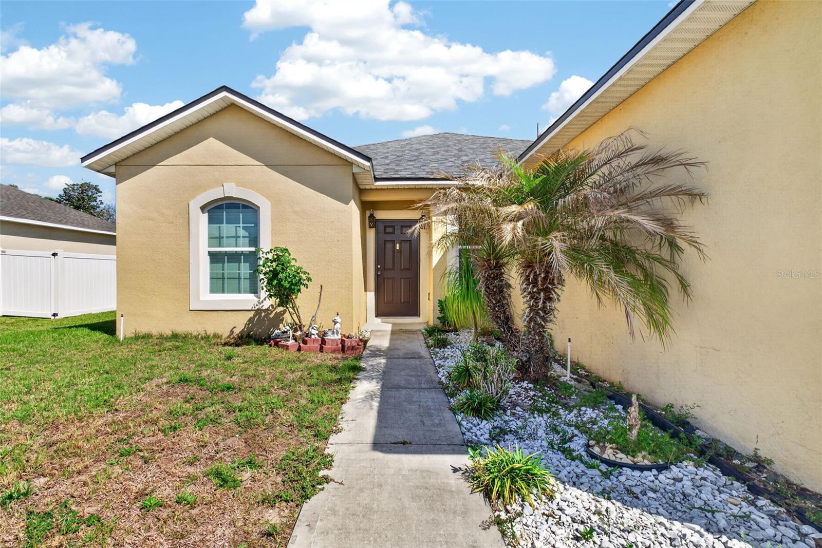 Image 7 of 58 For 561 Lake Cummings Way