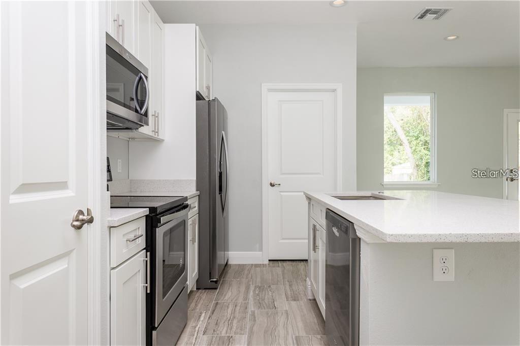 Image 3 of 8 For 23 Sawfish Court