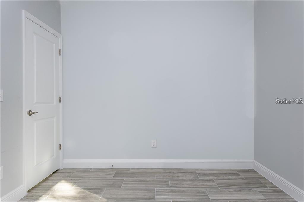 Image 5 of 8 For 23 Sawfish Court