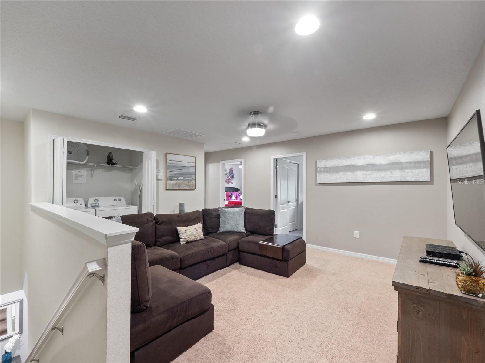 Image 17 of 52 For 8867 Geneve Court