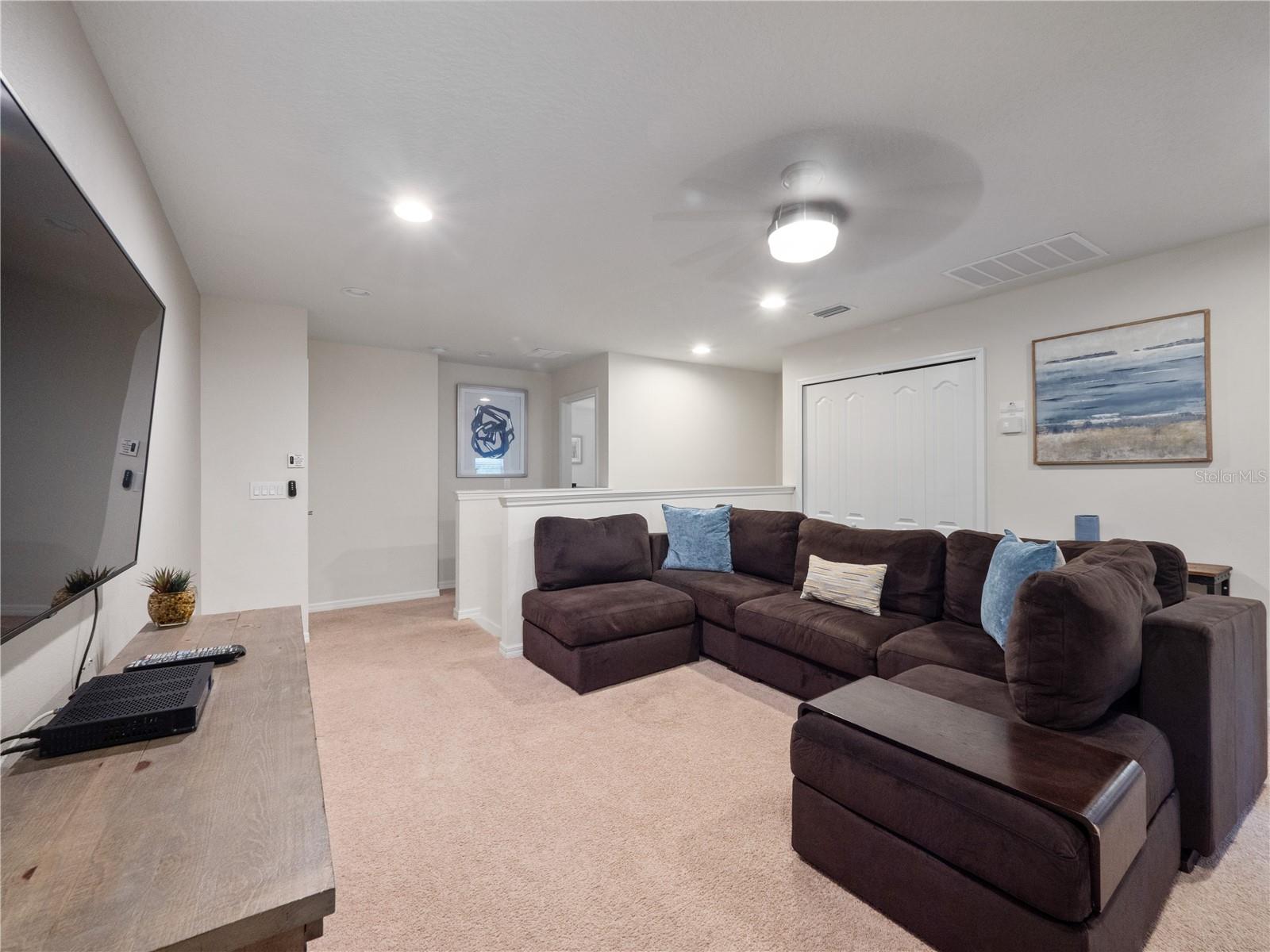 Image 18 of 52 For 8867 Geneve Court