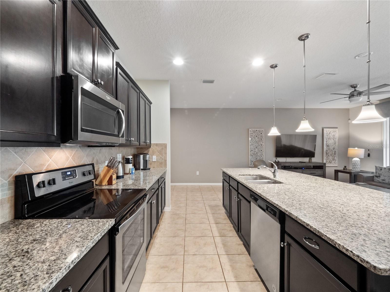 Image 7 of 52 For 8867 Geneve Court