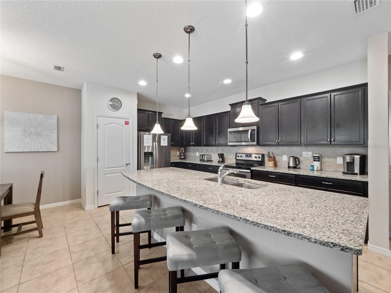 Image 8 of 52 For 8867 Geneve Court