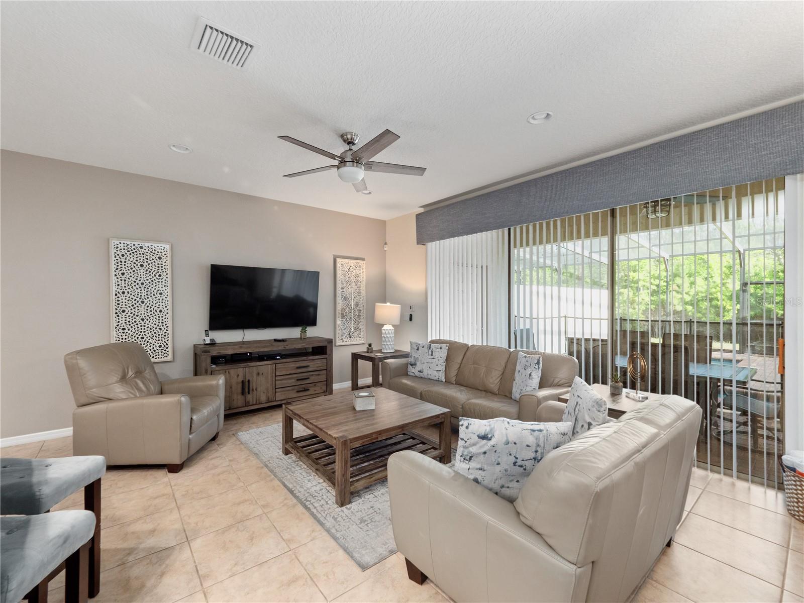 Image 9 of 52 For 8867 Geneve Court