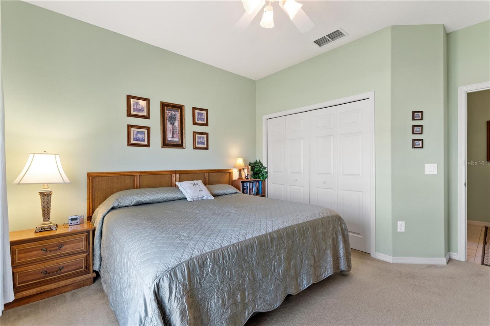 Image 10 of 62 For 511 Royal Palm Dr