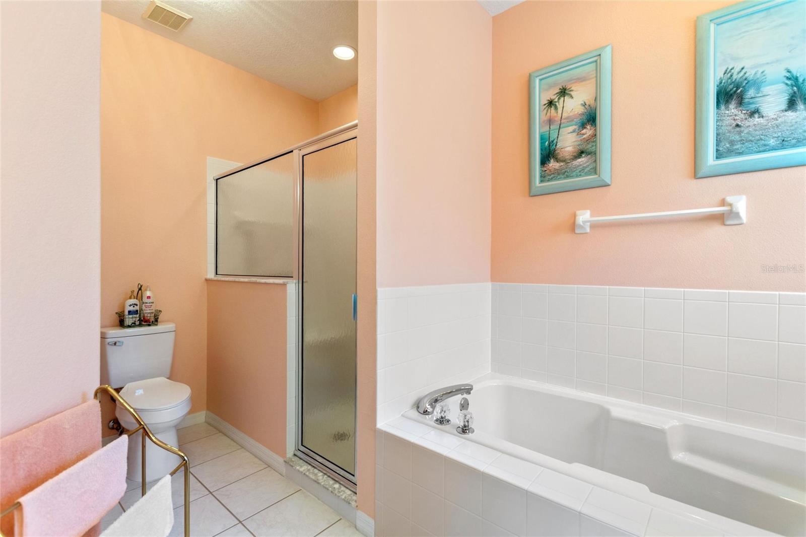 Image 26 of 62 For 511 Royal Palm Dr