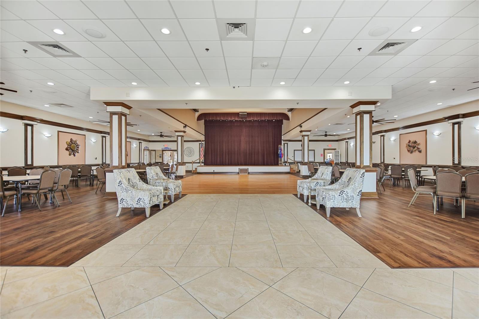 Image 52 of 62 For 511 Royal Palm Dr