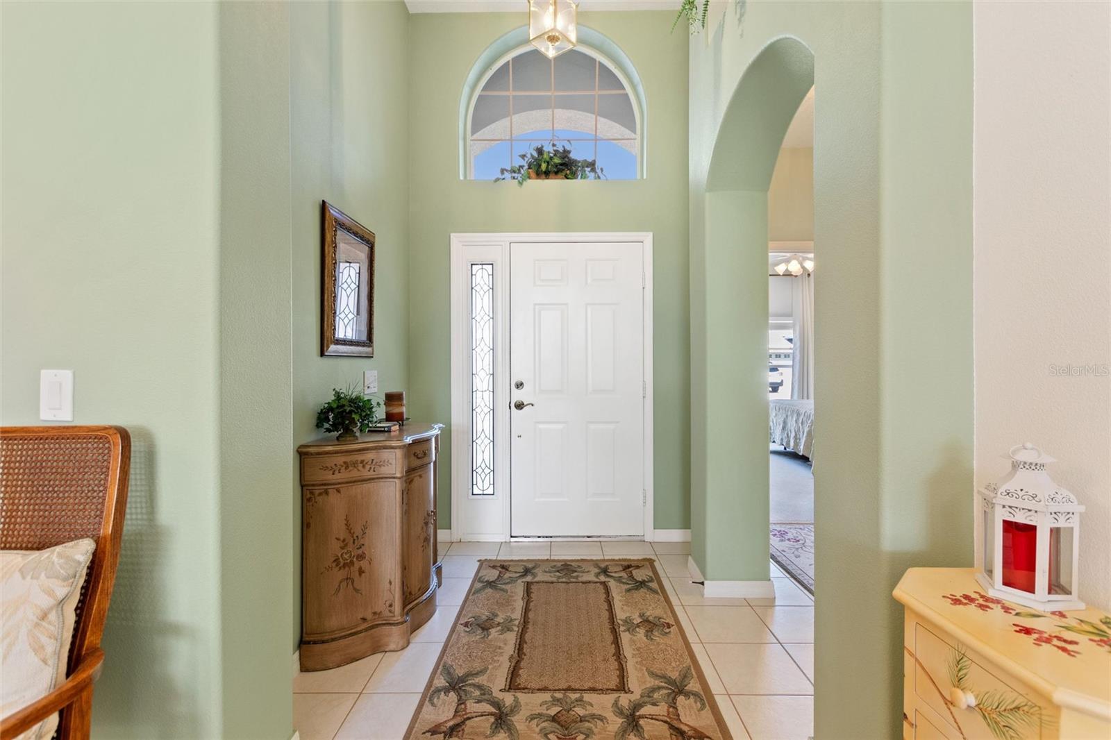 Image 7 of 62 For 511 Royal Palm Dr