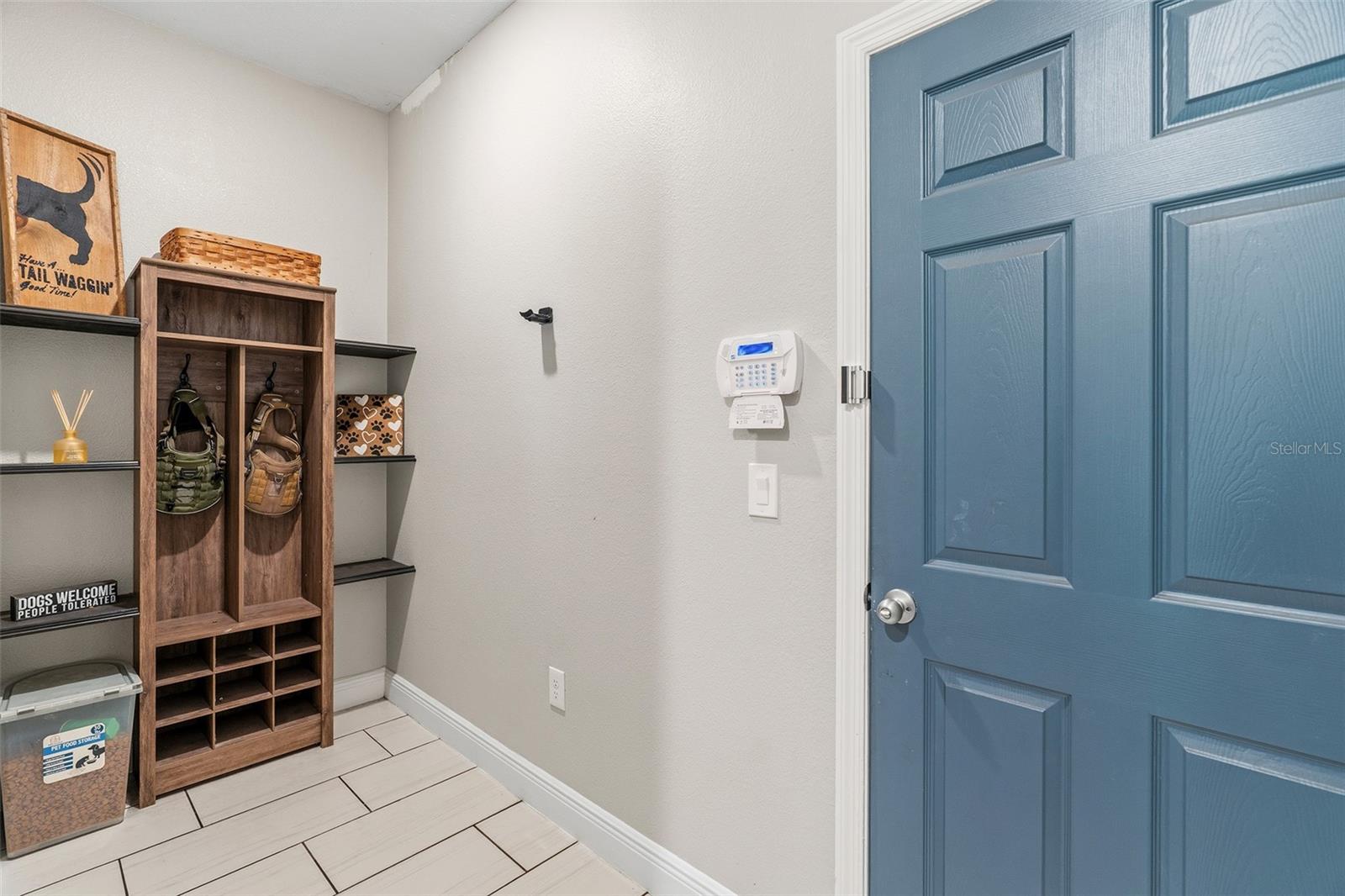 Image 13 of 54 For 3481 Middlebrook Pl