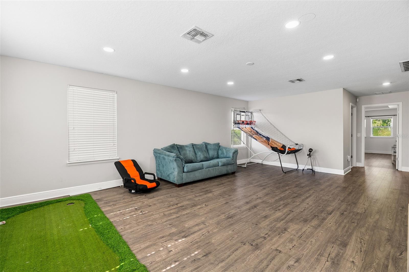 Image 18 of 54 For 3481 Middlebrook Pl